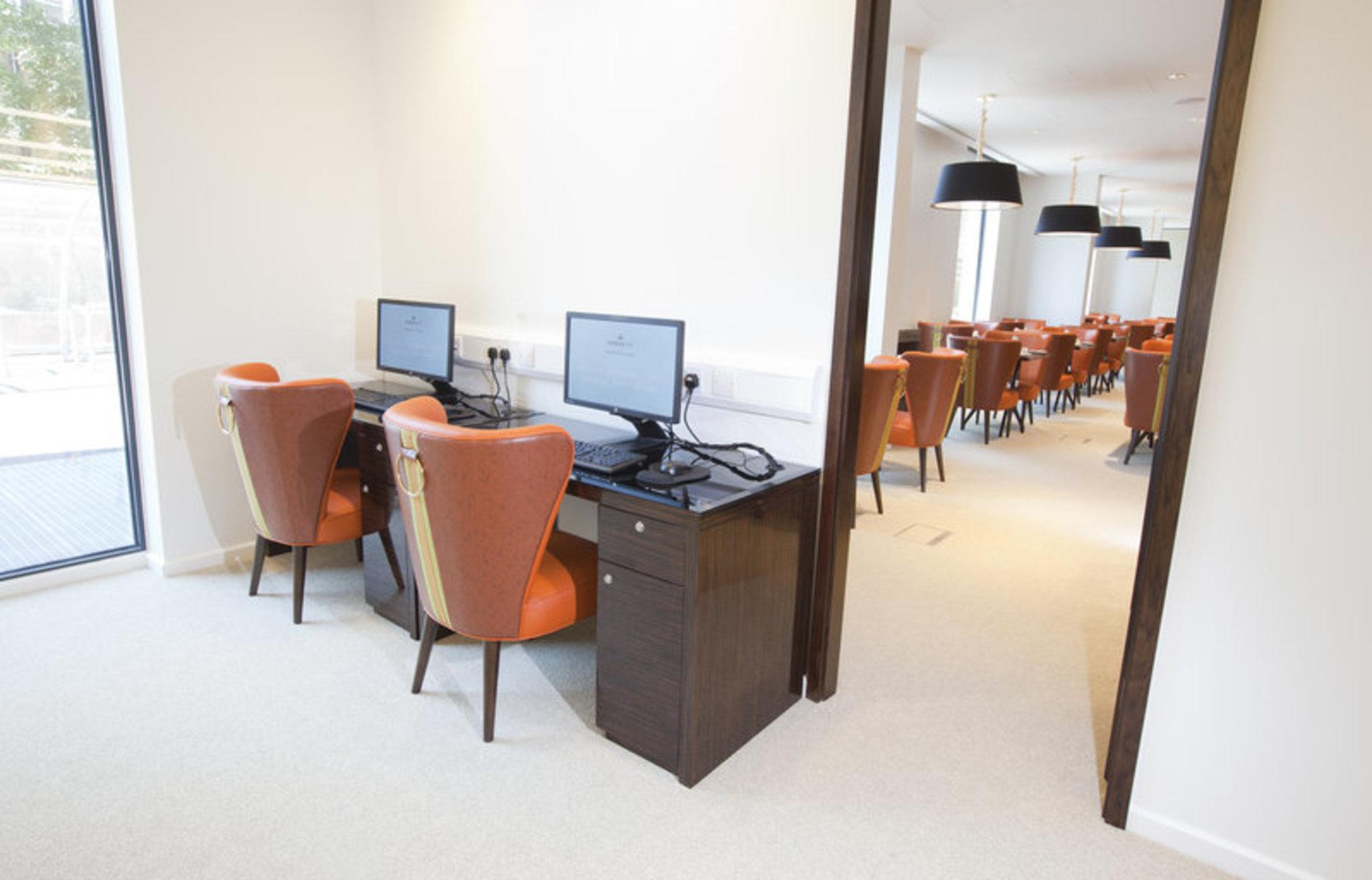 Dorsett Shepherds Bush Лондон Екстериор снимка